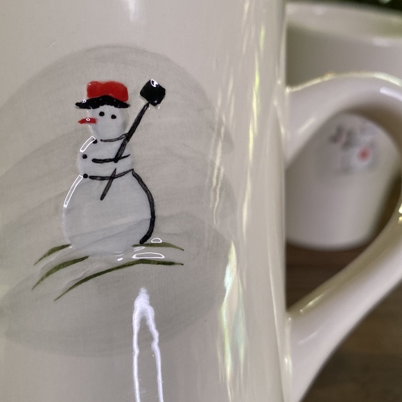 Williams Sonoma Set of 4 Assorted Snowman Decorative Collectible Seasonal Mugs⛄️ - Picture 12 of 16